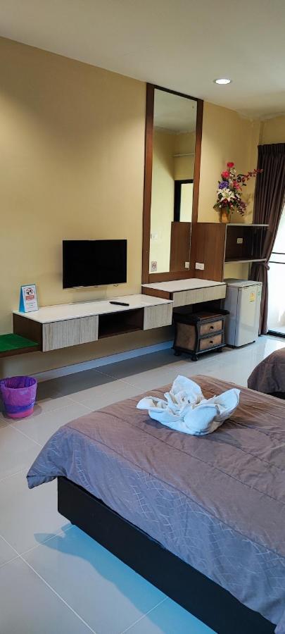 Mila Garden Otel Roi Et Dış mekan fotoğraf