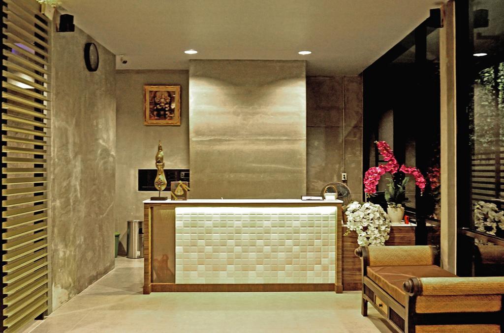 Mila Garden Otel Roi Et Dış mekan fotoğraf