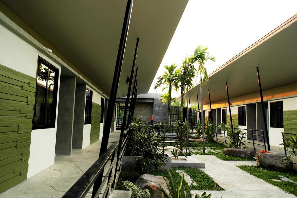 Mila Garden Otel Roi Et Dış mekan fotoğraf