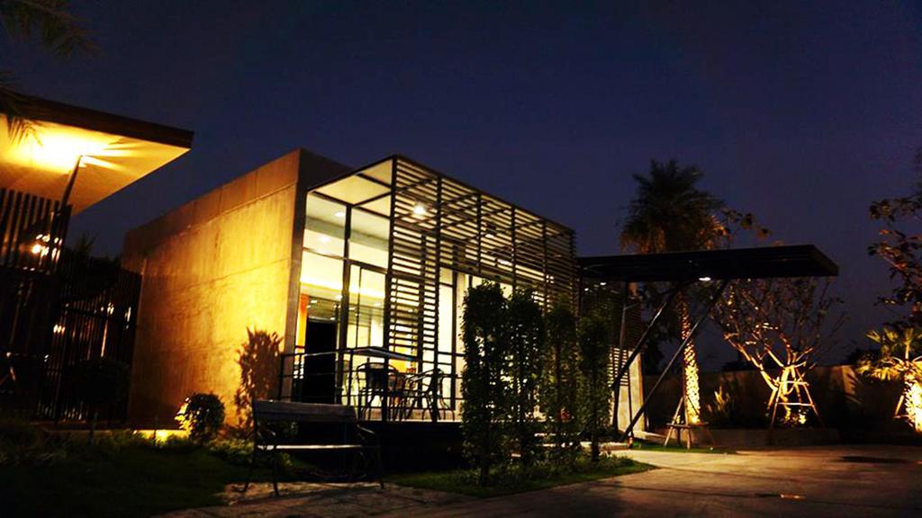 Mila Garden Otel Roi Et Dış mekan fotoğraf