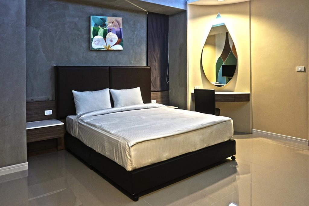 Mila Garden Otel Roi Et Dış mekan fotoğraf