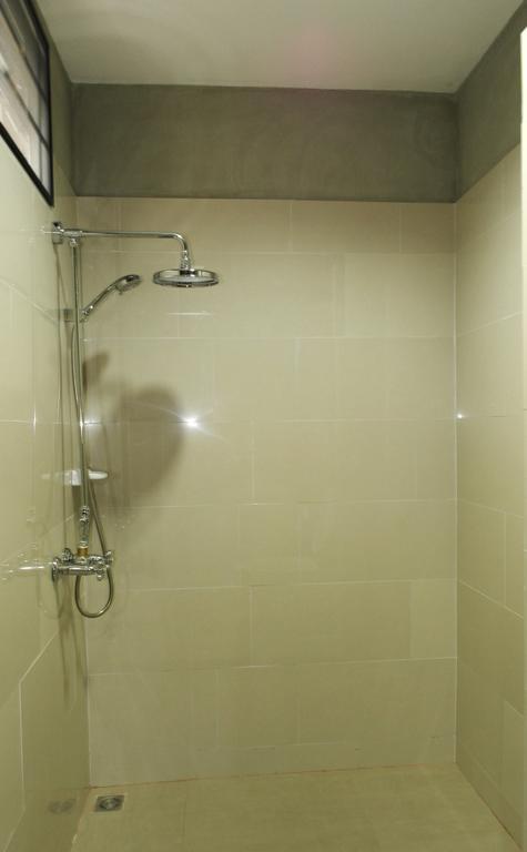 Mila Garden Otel Roi Et Dış mekan fotoğraf