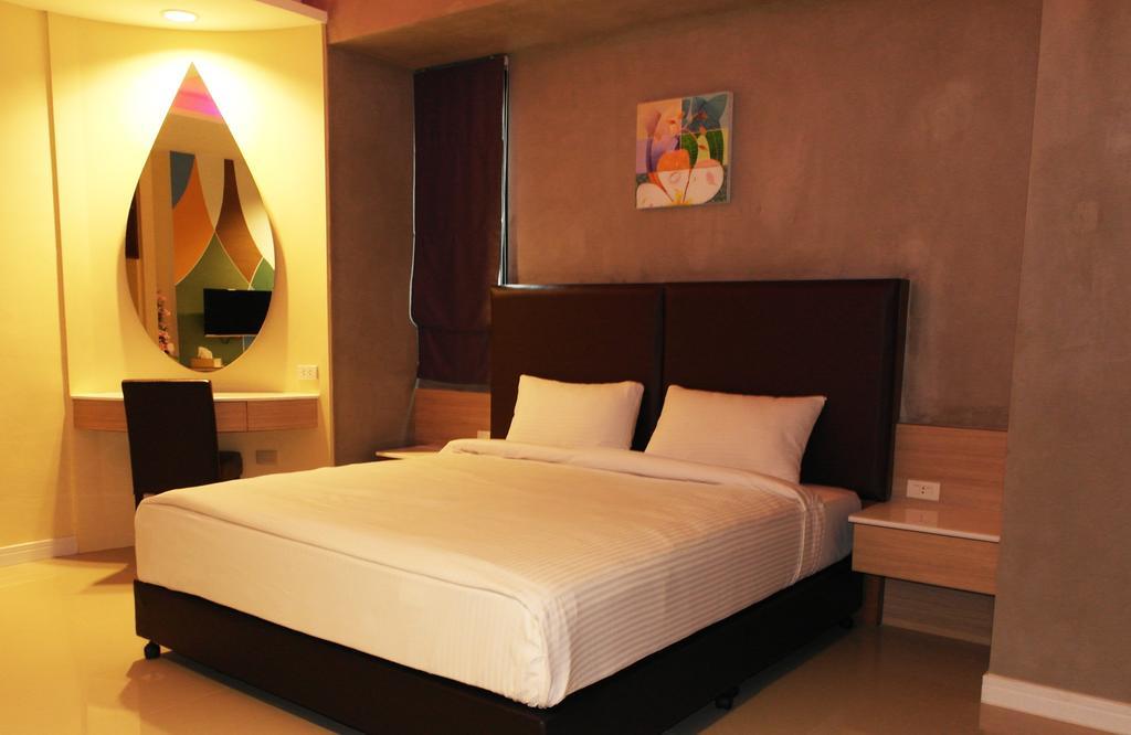 Mila Garden Otel Roi Et Dış mekan fotoğraf