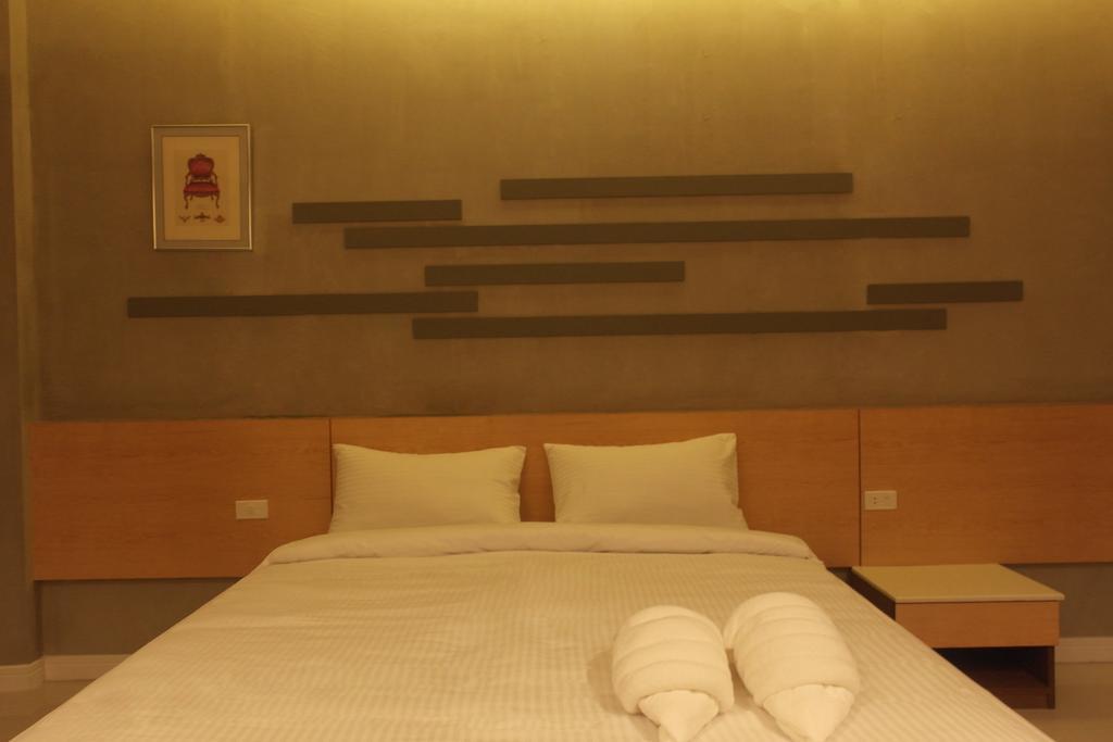 Mila Garden Otel Roi Et Dış mekan fotoğraf