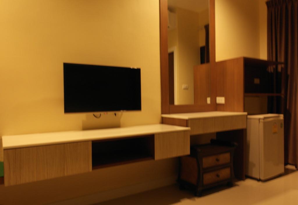 Mila Garden Otel Roi Et Dış mekan fotoğraf